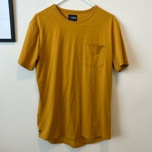 Cuts elongated pocket short sleeve